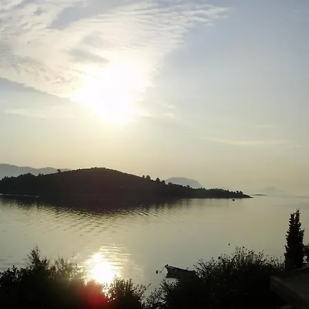 公寓 Tomovic 鲁巴达