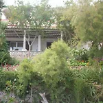 شقة Tomovic