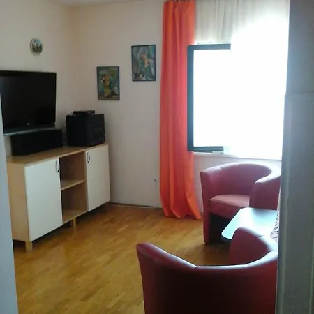 Διαμέρισμα Tomovic Λομπάρδα