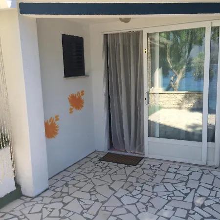 Apartment Tomovic Lumbarda